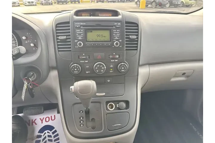 $9500 : Pre-Owned 2011 Sedona LX image 6