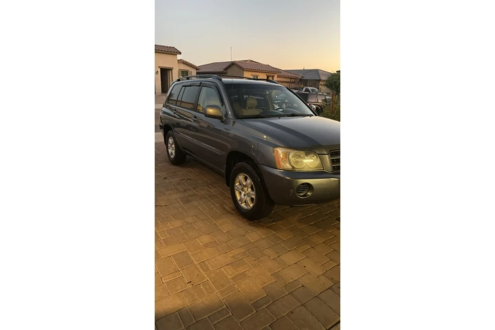$4900 : Limpio image 2