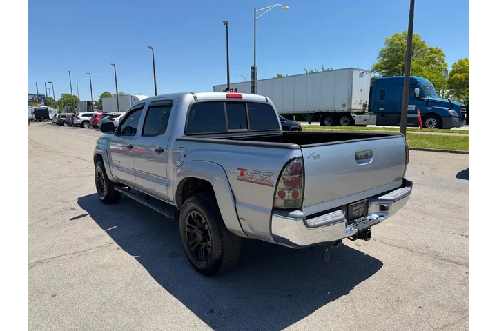 $14980 : 2015 Tacoma Double Cab AT Pre image 4