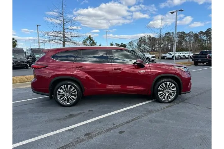 $33476 : Toyota Highlander Hybrid 202 image 9