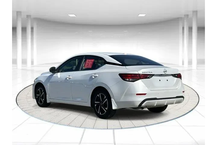 $19550 : Nissan Sentra 2024 SV 4dr Se image 2