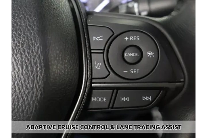 $24893 : Toyota Camry 2023 SE 4dr Sed image 3