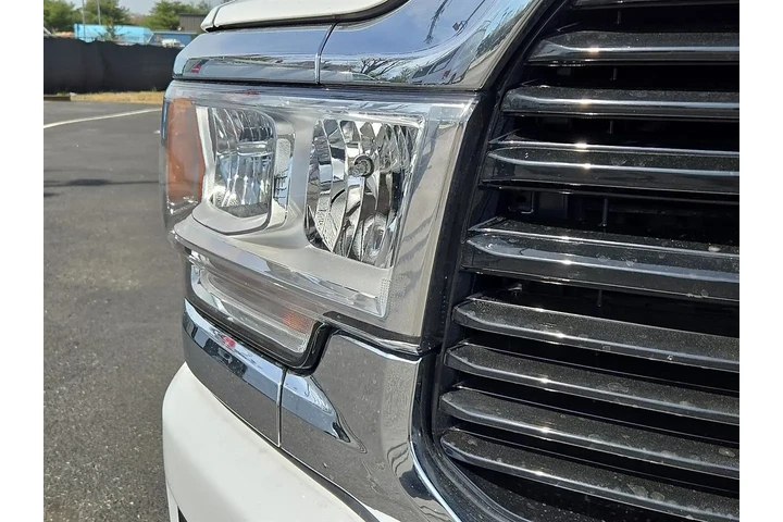 2022 RAM 2500 Tradesman Crew image 9