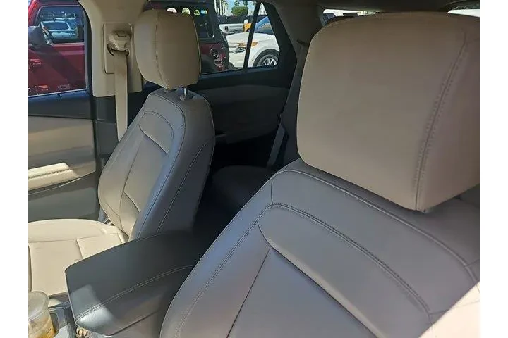 $24183 : Ford Explorer 2021 AWD XLT 4 image 5