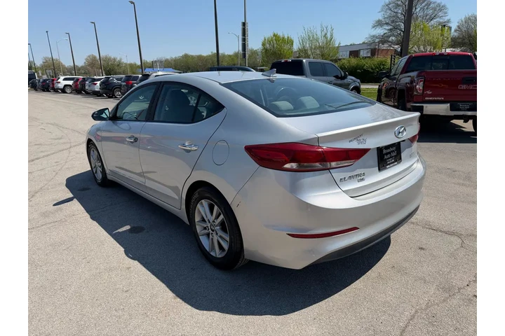 $7980 : 2017 Elantra SE 2.0L Auto (Al image 4