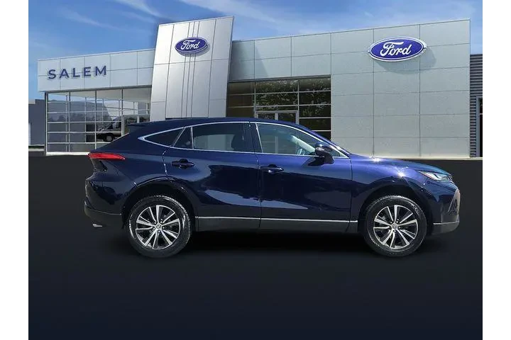 $27990 : Toyota Venza 2023 AWD LE 4dr image 2