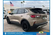 $15488 : Ford Escape 2020 SE 4dr SUV thumbnail
