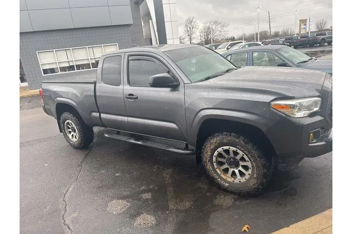 $24995 : Toyota Tacoma 2022 4x2 SR 4d image 3
