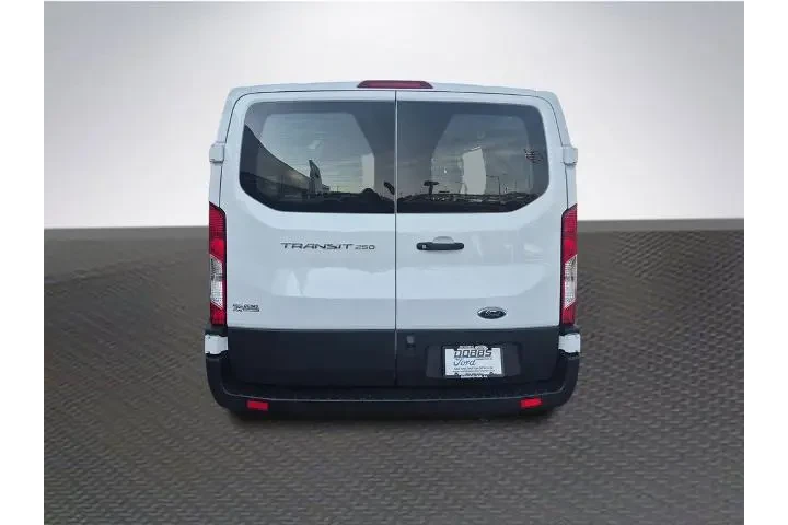 $33988 : Ford Transit 2024 250 3dr SW image 6