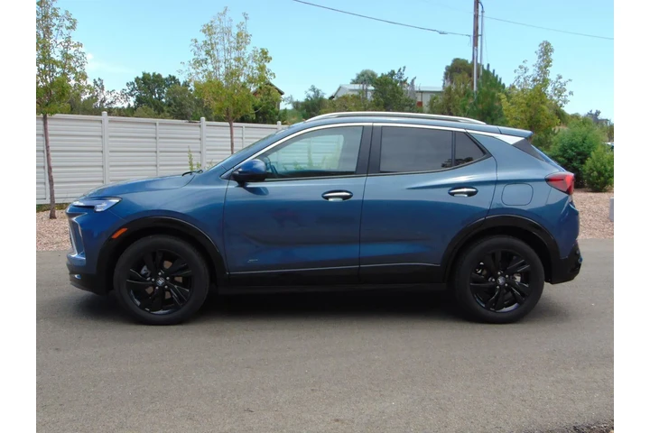 $27774 : 2025 Encore GX Sport Touring image 7