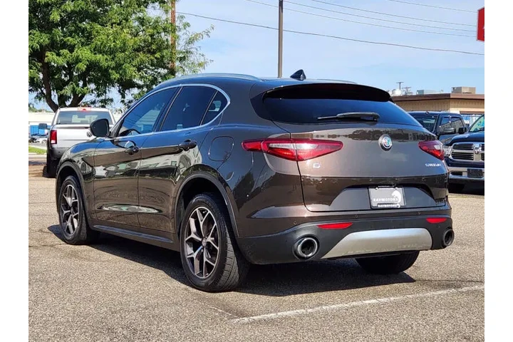 $16985 : 2019 Alfa Romeo Stelvio Ti image 9