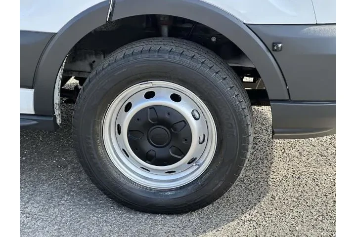 $26450 : Ford Transit 2018 350 3dr SW image 10