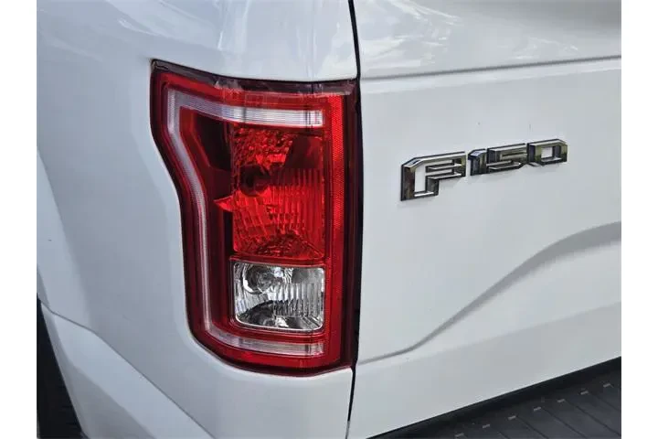 $11587 : Ford F-150 2016 4x2 XL 2dr R image 8