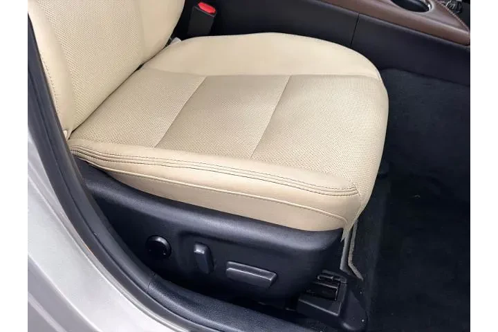 $21000 : Toyota Avalon 2018 Limited 4 image 10