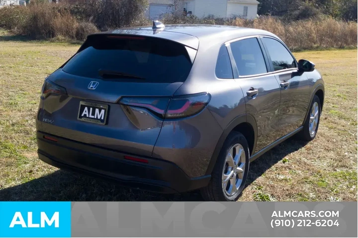 $22820 : Honda HR-V 2023 AWD LX 4dr C image 6