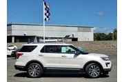 $27900 : Ford Explorer 2018 AWD Plati thumbnail