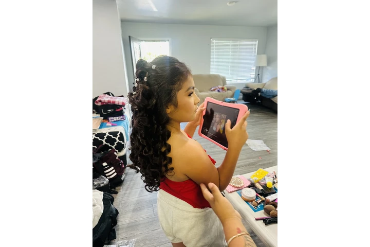 $$$MAQUILLAJE$$PEINADOS image 6