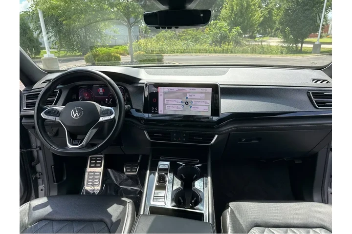 $39578 : 2024 Atlas Cross Sport 2.0T S image 3