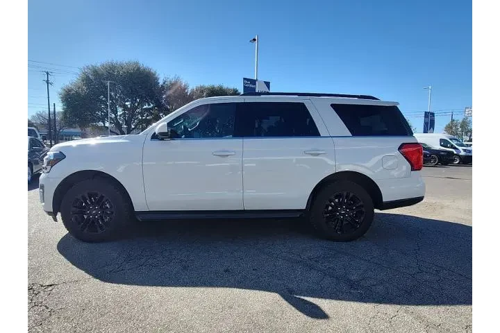 $35998 : Ford Expedition 2022 4x2 XLT image 3