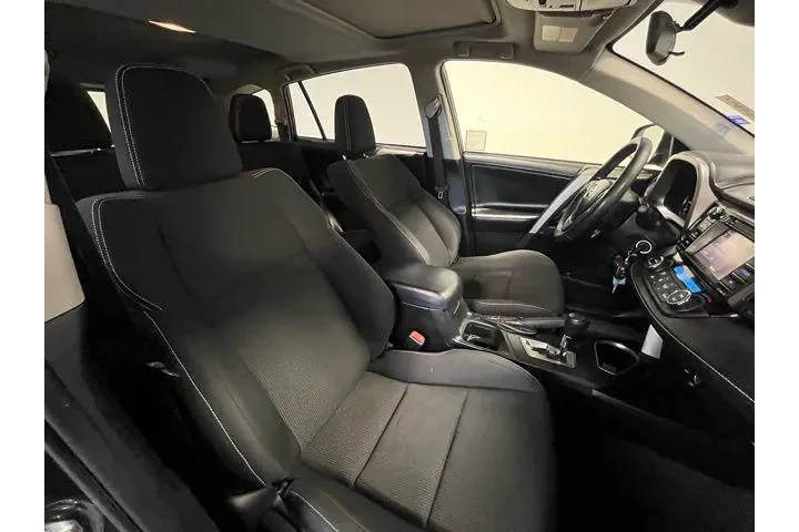 $18847 : Toyota RAV4 2017 XLE 4dr SUV image 9