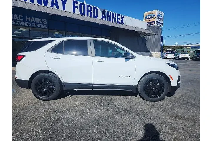 $20998 : Chevrolet Equinox 2024 LS 4d image 4