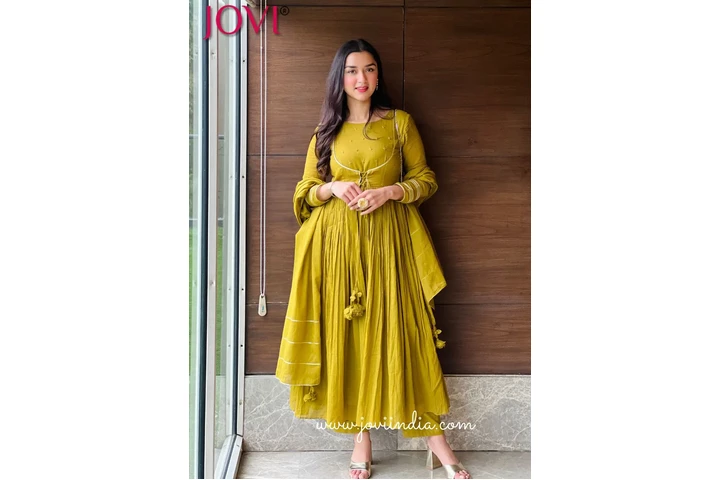 JOVI Best wedding outfits 2026 image 8