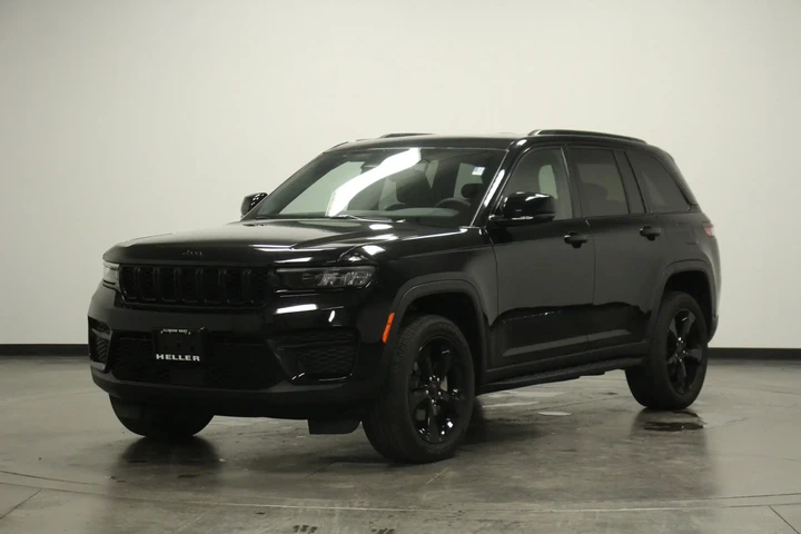 $26962 : Jeep Grand Cherokee 2023 4x2 image 3