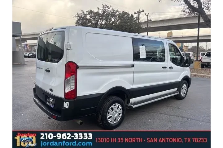 $33580 : Ford Transit 2024 250 3dr SW image 6