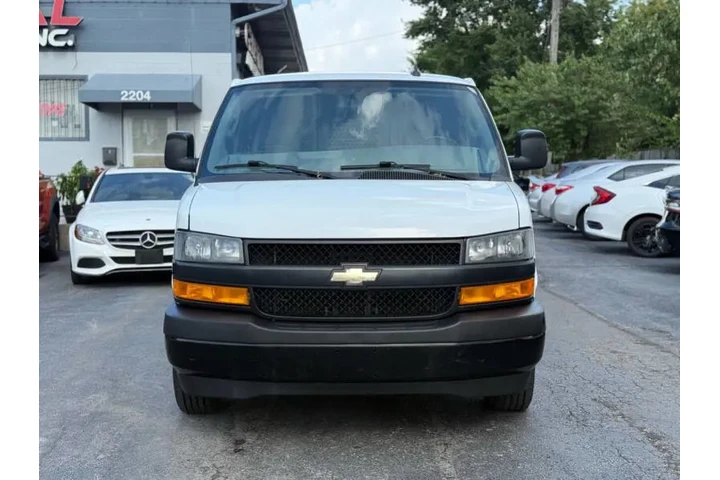 $19495 : 2019 Express 2500 image 3