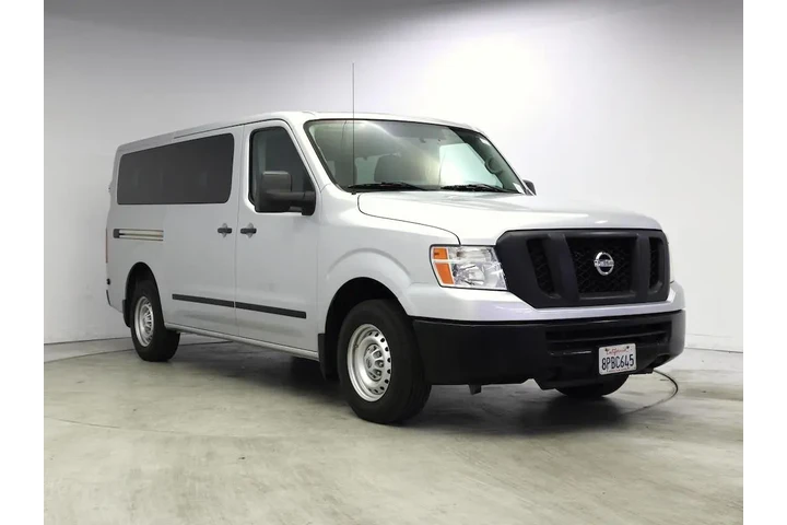 $24998 : Nissan NV 2019 3500 HD S 3dr image 1