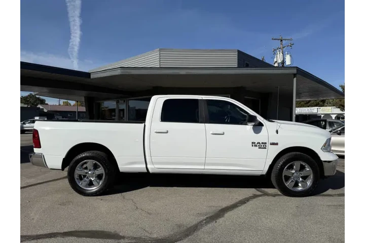$16850 : 2019 RAM 1500 Classic Big Horn image 9