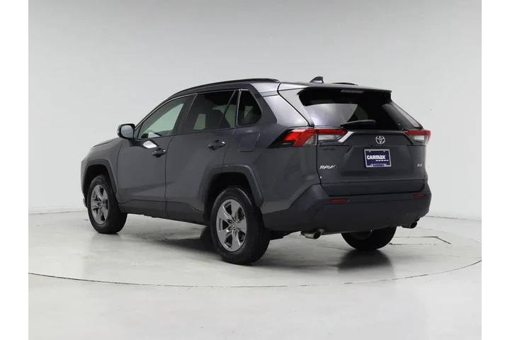 $26998 : Toyota RAV4 2022 XLE 4dr SUV image 2