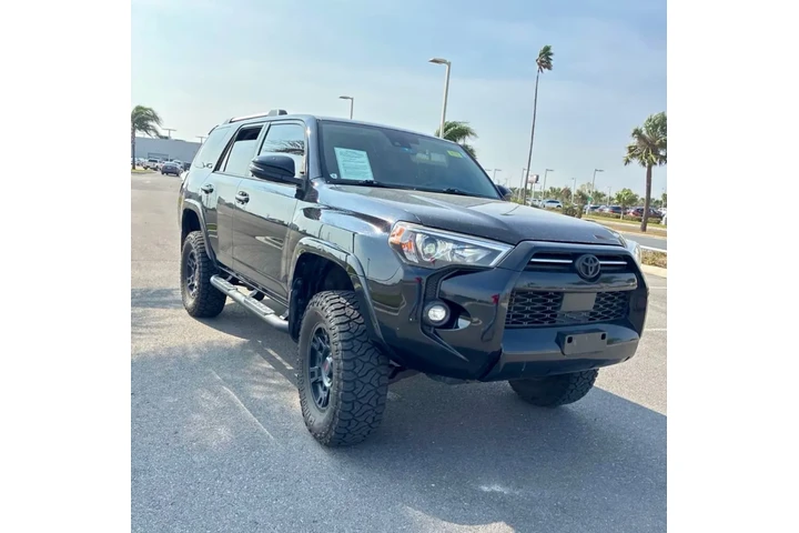 $26995 : 2021 4Runner image 5