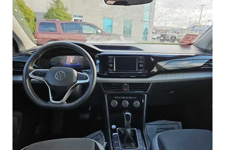 $17895 : Volkswagen Taos 2024 S 4dr S image 10