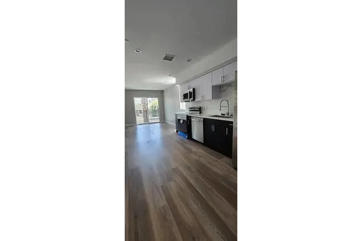 $1080 : Fully attached 1bed/1bath image 9