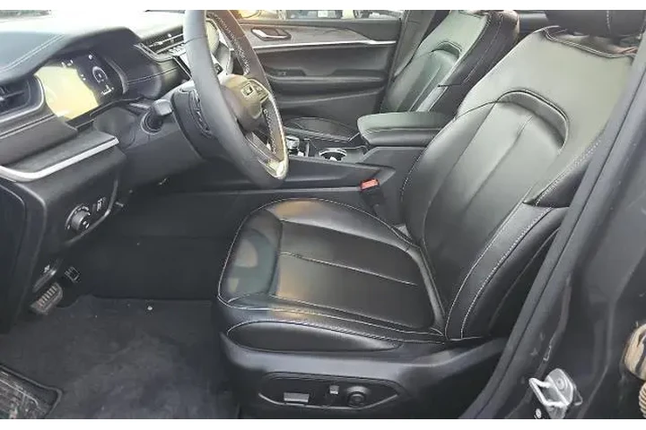 $35995 : Jeep Grand Cherokee L 2024 4 image 8