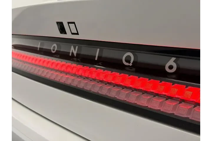 $24000 : Hyundai IONIQ 6 2024 SE 4dr image 5