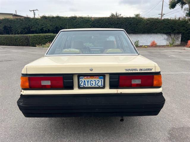 $3900 : 1984 Camry Deluxe image 1