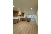 $900 : This well-maintained 2-bedroom thumbnail