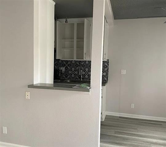 $1600 : GORGEOUS 1 BED 1 BA APARTMENT image 1