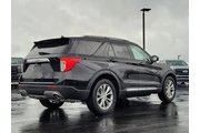 $31694 : Ford Explorer 2022 AWD Limit thumbnail