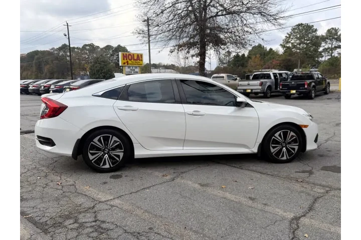 2018 Civic EX-T image 8