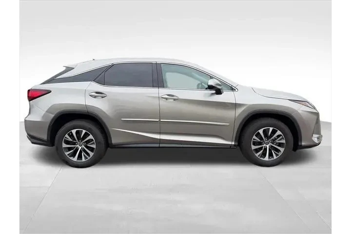 $60 : Lexus RX 350 2022 AWD 4dr SU image 2