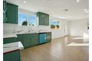$2300 : single family house thumbnail