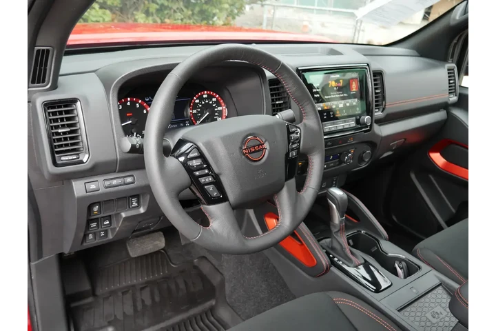 $39987 : Nissan Frontier 2024 4x4 S 4 image 9