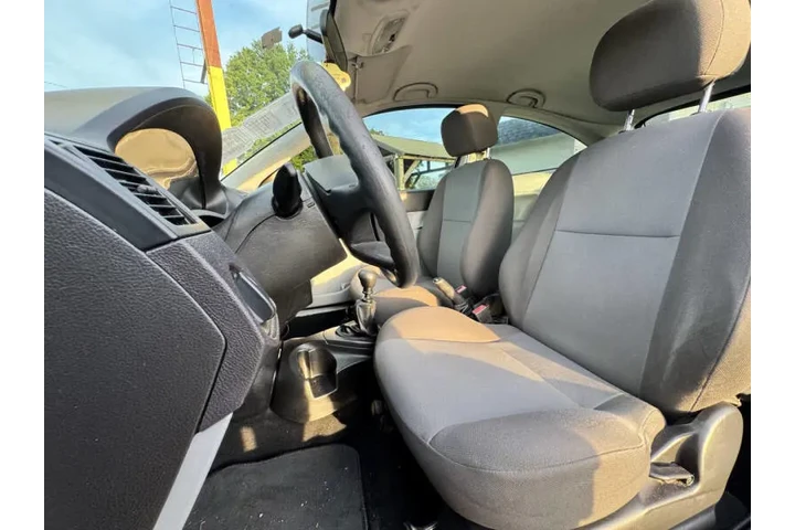 $4900 : 2007 Focus ZX3 SES image 5
