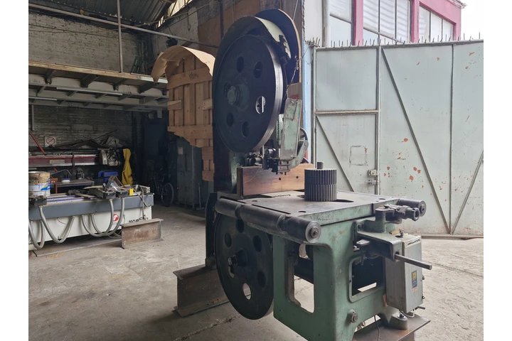 $170000 : Sierra reaserradora 25hp Robin image 1