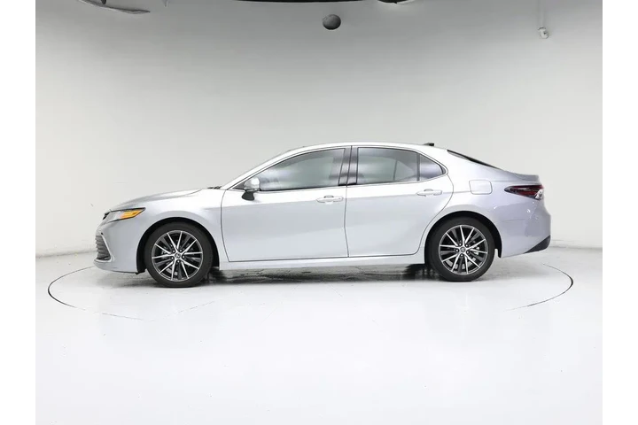 $31998 : Toyota Camry 2023 XLE 4dr Se image 3