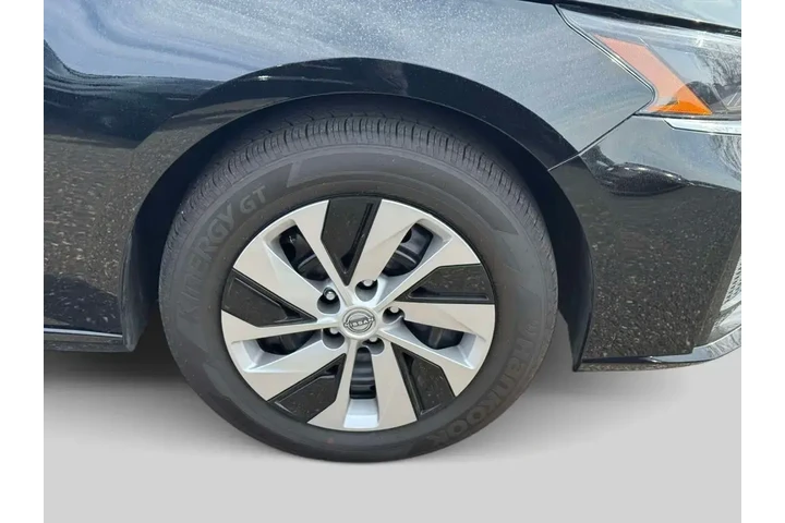 $19995 : Nissan Altima 2025 2.5 S 4dr image 8