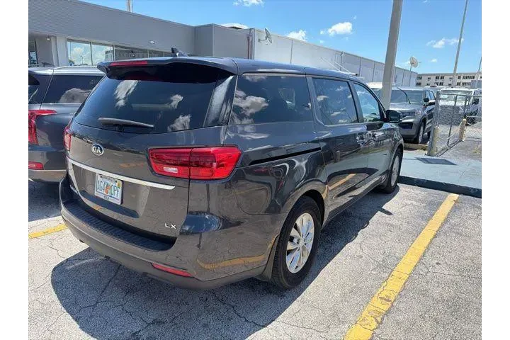 $15990 : Kia Sedona 2020 LX 4dr Mini- image 4